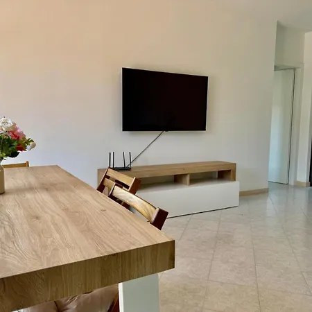House * Torrenieri